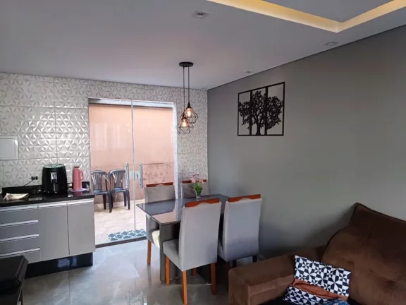 Imagem Sobrado com 2 dormitórios à venda, 64 m² por R$ 380.000,00 - Vila Colorado - Suzano/SP