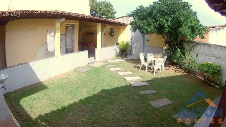 Imagem Casa Duplex com 3 Quartos à Venda em Perocão - Guarapari/ES
