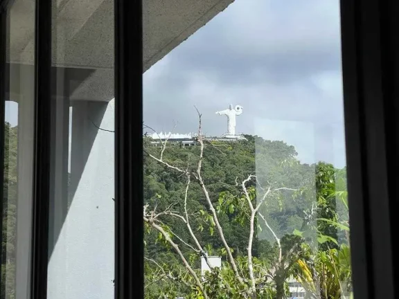 Imagem Sala Comercial com 2 ambientes e 1 vaga na Avenida Central - Balneário Camboriú