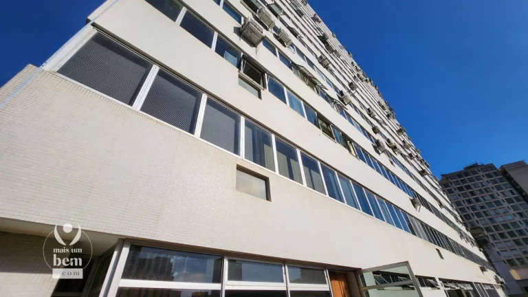 Imagem INCRÍVEL SALA COMERCIAL DE 90 m², excelente localização entre o palácio Avenida e a Biblioteca Pública por 301.000,00 Centro - Curitiba/PR