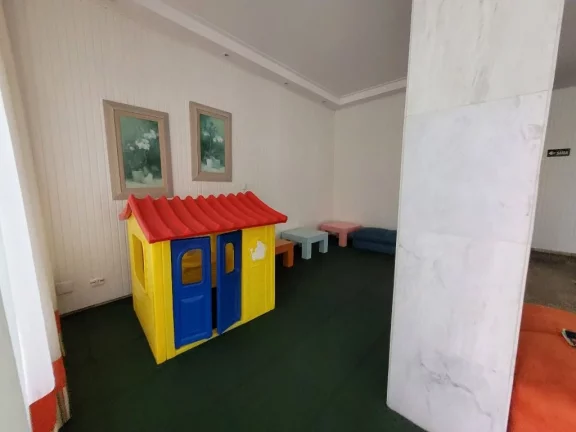 Imagem PITANGUEIRAS - FRENTE AO MAR, BELÍSSIMA VISTA DA PRAIA, APTO CLARO E SUPER AREJADO, 168 M² ÚTEIS, 02 VAGAS GARAGEM NO PRÉDIO E ÁREA DE LAZER
