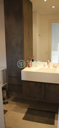 Imagem Bela cobertura com piscina privativa aquecida e churrasqueira.Home Theater com telão de 80p, 3 suit...
