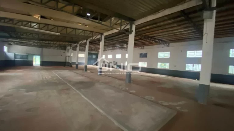 Imagem Terreno industrial com Barracão BR saida Itapejara Do Oeste