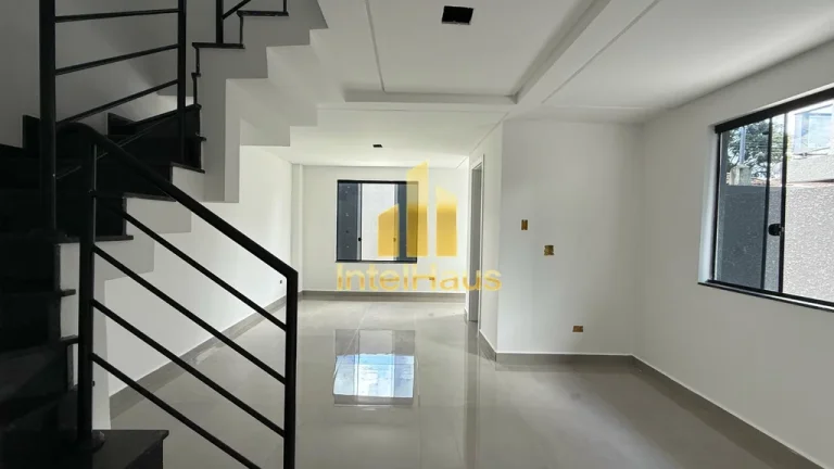 Imagem Sobrado novo em condomínio no Alto Boqueirão, com aproximadamente 88 m² privativos, distribuídos...