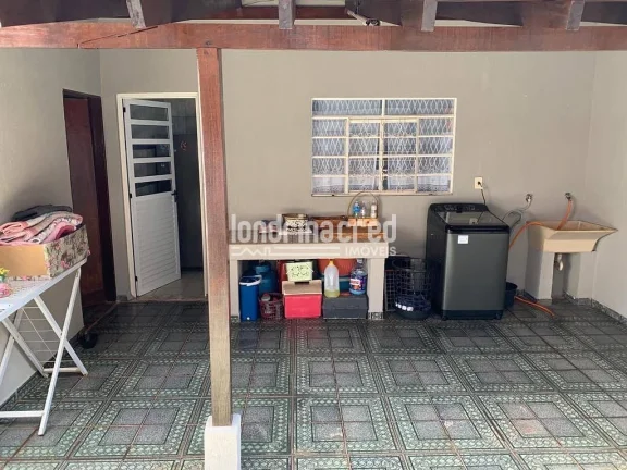 Imagem Charmoso Sobrado Geminado: 3 Quartos, 1 Banheiro + Lavabo, 2 Vagas, 115 m² com Energia Solar, Ar Condicionado e Ótima Localização Próxima à Av. São João!