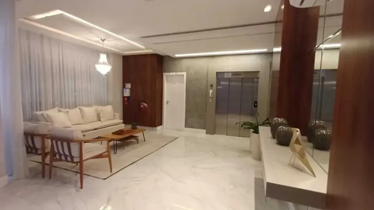 Imagem Apartamento com 3 dormitórios sendo 3 suítes e 2 vagas de garagem em Balneário Camboriú/SC