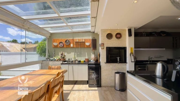 Imagem Sobrado com 3 dormitórios à venda, 323 m² por R$ 1.299.000,00 - Bacacheri - Curitiba/PR