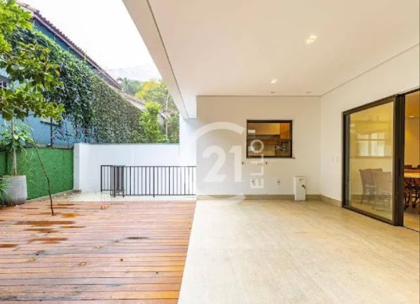 Imagem Casa em condomínio, 4 suítes, 690 m²