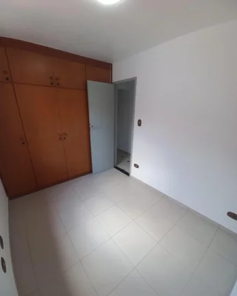 Imagem Vendo Sobrado no Butantã com 03dormitórios, 2 vaga.