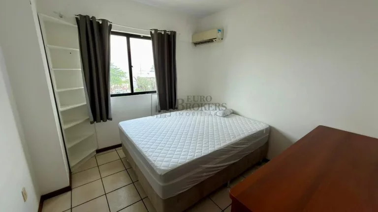 Imagem Apartamento Quadra Mar para locação temporada com 03 dormitórios