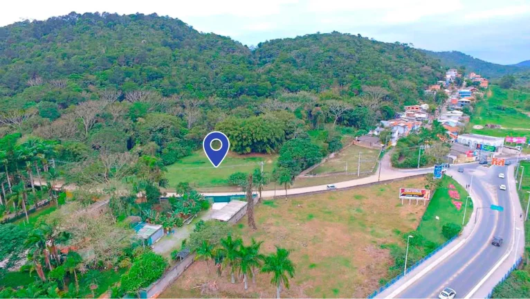 Imagem Terreno com 30.000m2 na divisa de Balneário Camboriú com Camboriú