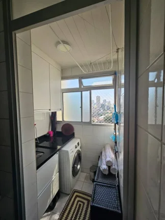 Imagem Apartamento com sacada na Chácara Inglesa