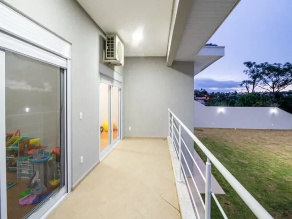 Imagem MIRANTE-CASA RECÉM REFORMADA DIVISANDO COM ÁREA DE PRESERVAÇÃO