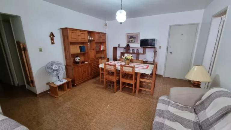 Imagem ÓTIMO APTO 1 QUADRA DA PRAIA DE PITANGUEIRAS, 2 DORMITÓROS. VISTA MAR, 1 VAGA DE GARAGEM.