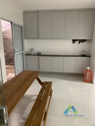 Imagem SANTO ANDRÉ 200 metros, 4 dormitórios, 1 suíte, 3 vagas com ótima localização e valor !!!