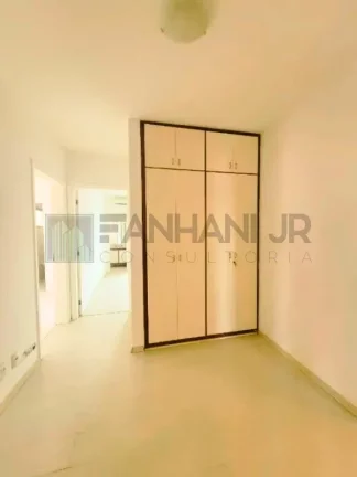 Imagem Apartamento em Moema: 3 quartos, 3 suítes, 2 salas, 4 banheiros, 4 vagas de garagem, 180m² de área. Venha conferir!
