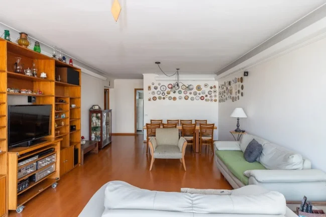 Imagem Apartamento 138M², 3Q, 2 Banheiros, 2 Vagas, Varanda, Espaço Gourmet, Gerador, Depósito, Despensa, Copa, Dependência de Funcionário, Portaria 24h.