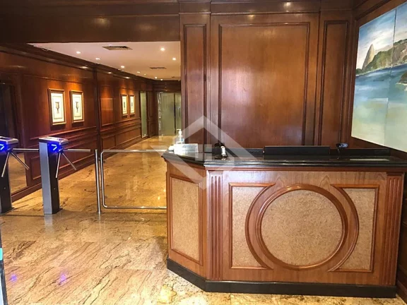 Imagem Centro Aluga-se Andar Exclusivo Mobiliado 242m2