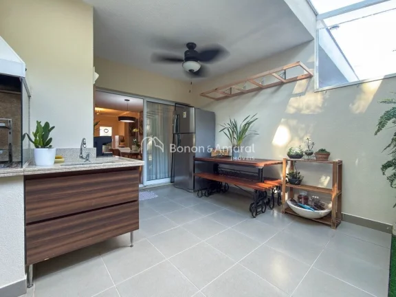 Imagem Casa com excelente padrão de acabamento em condomínio unindo conforto, privacidade e funcionalidad...