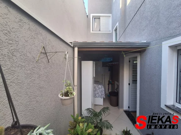Imagem Imperdível oportunidade: Casa à venda em São Paulo-SP, na Vila São Geraldo, com 3 quartos, 1 suíte, 1 sala, 2 banheiros, 3 vagas de garagem e 160m² de área!