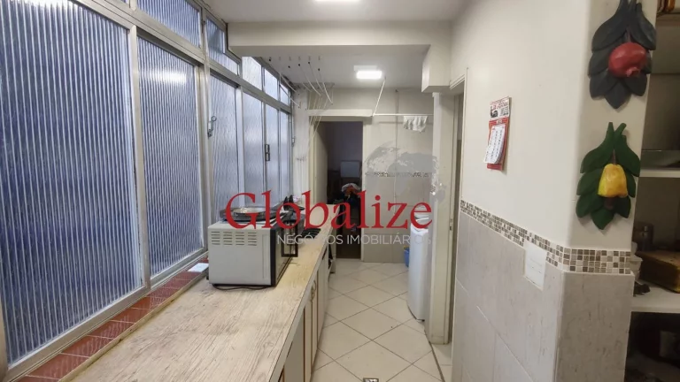 Imagem Apartamento com Vista Mar à Venda com 3 Dormitórios e 1 Vaga no Bairro da Ponta da Praia em Santos por R$ 1.385.000,00