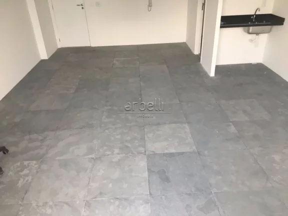 Imagem Sala comercial recém reformada no decimo sétimo andar, com 42 metros quadrados, com 1 banheiro, co...