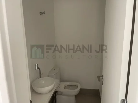 Imagem Apartamento de alto padrão no coração de São Paulo: 3 quartos, 3 suítes, 3 salas, 5 banheiros, 3 vagas, 187 m² no Jardim Paulista.
