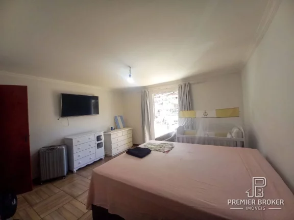 Imagem Casa à venda, 221 m² por R$ 800.000,00 - Bom Retiro - Teresópolis/RJ