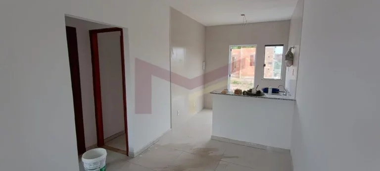 Imagem CASA SOLTA 2/4 COM SUITE