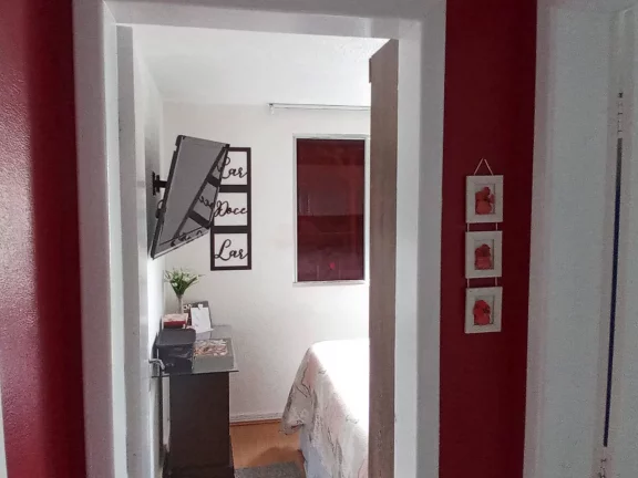 Imagem Apartamento com 2 Quartos Reformado no Tatuquara