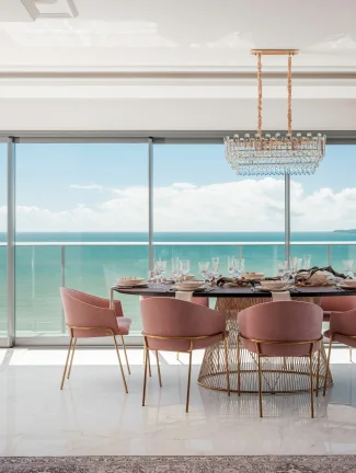 Imagem Apartamento com 4 dormitórios à venda sendo 4 suítes, 166.0 m² por - R$ 7.788.000,00 - Meia Praia - Itapema/SC