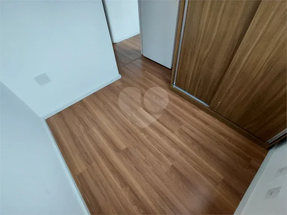 Imagem Apartamento à venda com 2 quartos no condomínio Plug Morumbi, São Paulo - SP