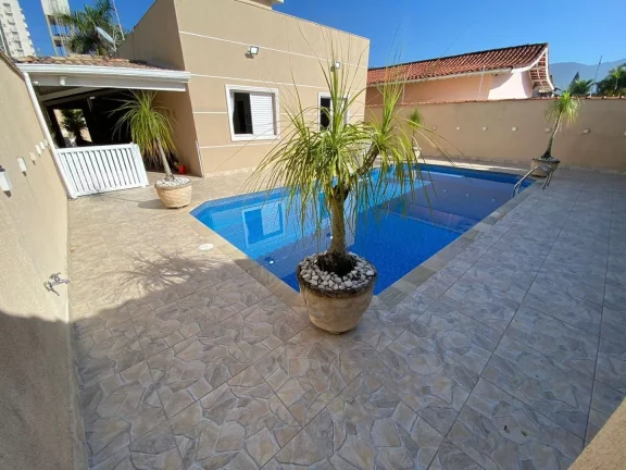Imagem CASA COM 4 DORMITÓRIOS À VENDA, 384 M² POR R$ 1.200.000,00 - BALNEÁRIO FLÓRIDA - PRAIA GRANDE/SP