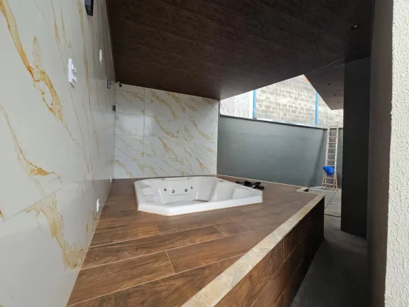 Imagem Linda Casa De Esquina No Ravena