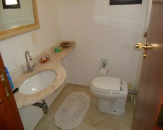 Imagem Apartamento à venda no Guarujá na Praia das Pitangueiras.