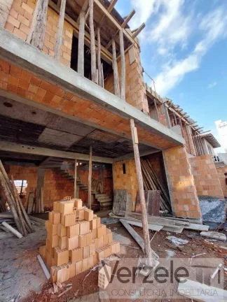 Imagem Casa / Sobrado para Venda em Balneário Camboriú / SC no bairro Centro
