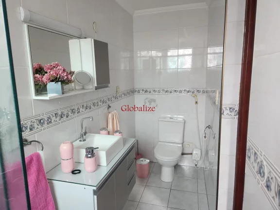 Imagem Apartamento com 2 dormitórios (1 suíte), no Embaré à venda por R$700.000,00.