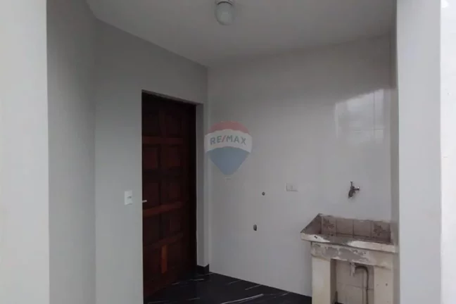 Imagem Casa assobradada com 3 dorms e 4 vagas