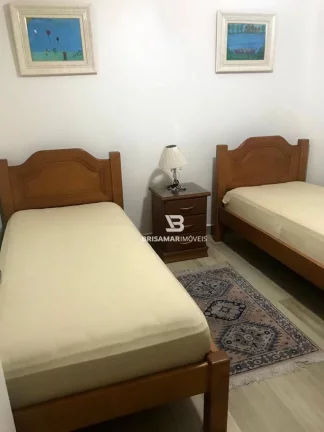 Imagem PITANGUEIRAS – NA SEGUNDA QUADRA DA PRAIA, LOCAL NOBRE, VISTINHA PARA O MAR, 87 M² ÚTEIS, LOCALIZAÇÃO PRIVILEGIADA, 02 VAGAS DE GARAGEM, ÁREA DE LAZER