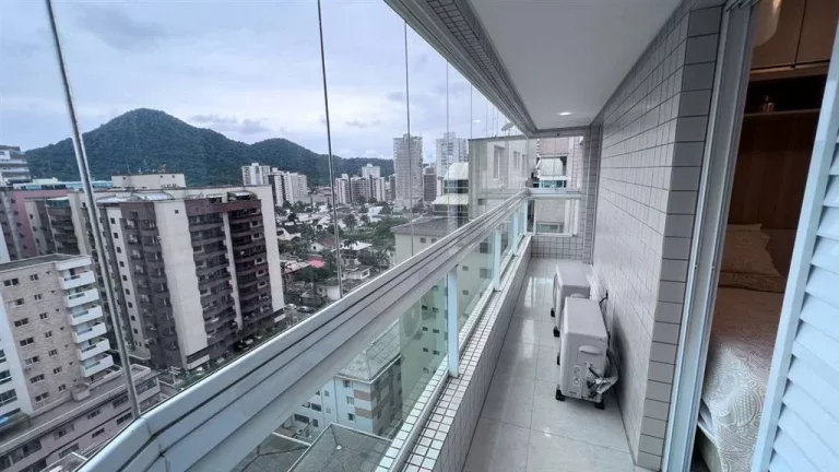 Imagem APARTAMENTO COM 145 m² - FORTE - PRAIA GRANDE SP