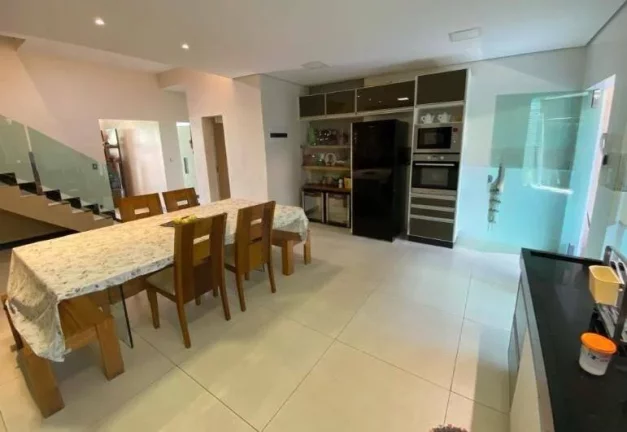 Imagem casa 3 quartos 1 suíte 2 vagas cobertas paralelas