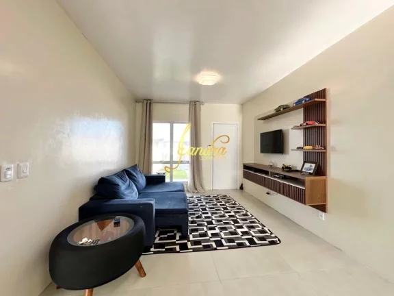 Imagem Casa com piscina , no centro com 03 dormitórios