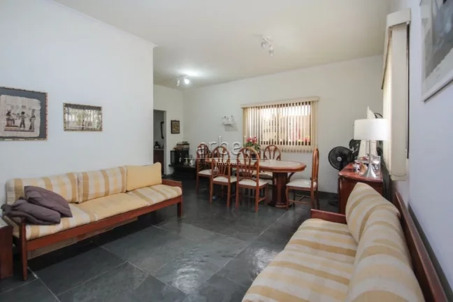 Casa com 270M², salas de estar, jantar e TV, cozinha, 3 dormitórios suítes, lavabo, área de serv...