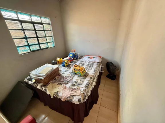 Imagem Casa com 3 dormitórios à venda, 240 m² por R$ 280.000,00 - Setor Novo Horizonte - Itumbiara/GO