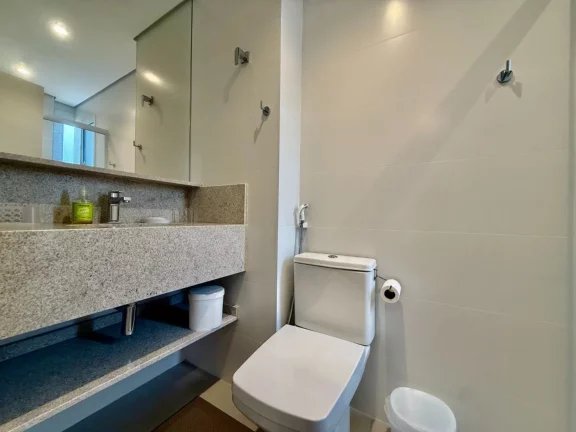 Imagem Apartamento à venda em Riviera de São Lourenço Módulo 06: 3 quartos, 2 suítes, 2 salas, 2 vagas, 149m². Venha conferir!