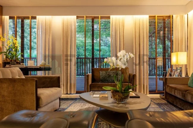Imagem CASA EM CONDOMÍNIO DE LUXO À VENDA EM SÃO PAULO! Venha conhecer o Essenza House E Garden, um condomínio exclusivo localizado nos Jardins. Com uma loc