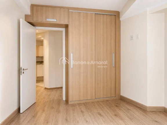 Imagem Apartamento duplex mobiliado, pronto para morar ou investir. O imóvel possui 2 dormitórios com arm...