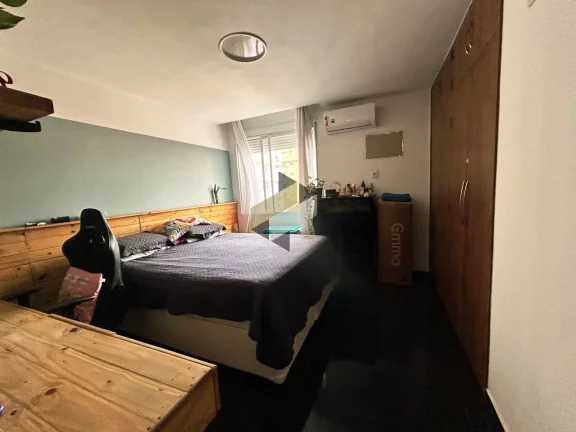 Imagem Apartamento para Venda em Santos, Embaré, 2 dormitórios, 1 banheiro, 1 vaga