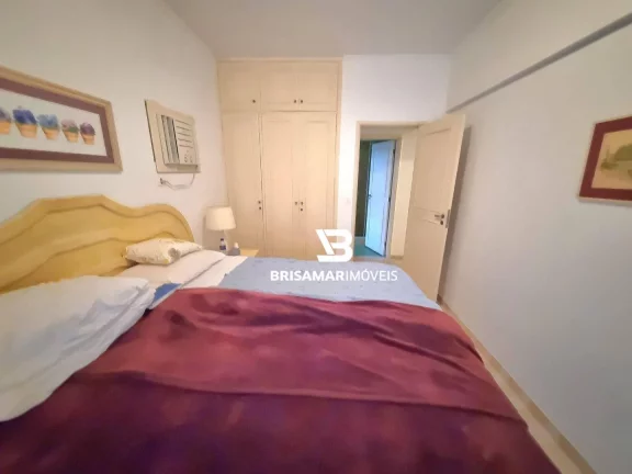 Imagem PITANGUEIRAS- UMA QUADRA DA PRAIA , LOCALIZAÇÃO ESPETACULAR , GARAGEM NO PRÉDIO .