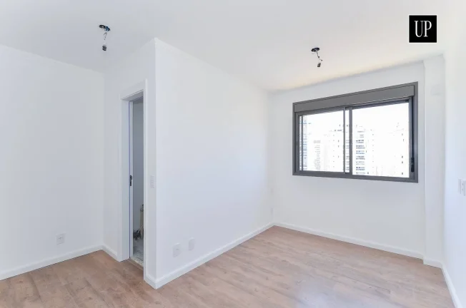 Imagem Excelente apartamento Vila Mariana, andar alto, ótima localização